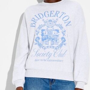 NWOT Bridgerton Women’s Society Graphic Pullover Sweatshirt in Light Gray Size S
